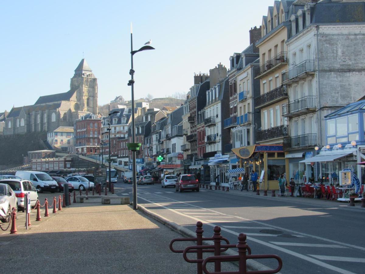 Entre Mer Et Falaises Le Tréport Exteriör bild